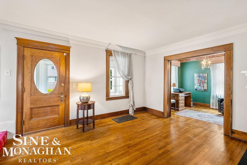 127 Muir Road Grosse Pointe Farms, MI 48236 - Photo 5 of 50