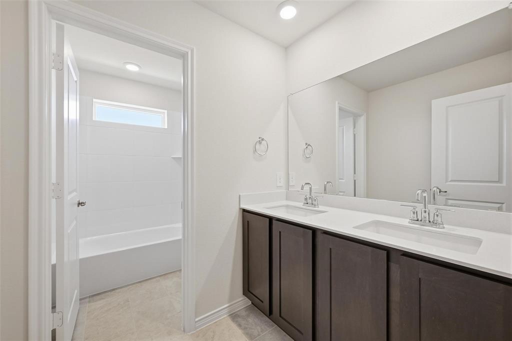 105 Rita Drive Princeton, TX 75407 - Photo 23 of 35 Upstairs