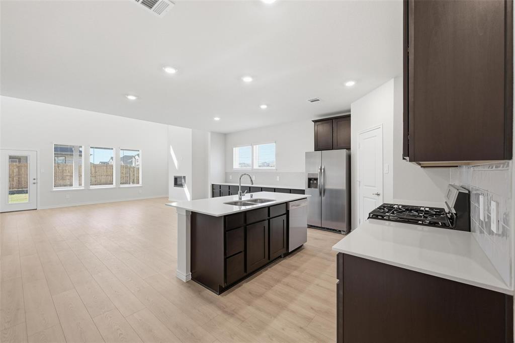 105 Rita Drive Princeton, TX 75407 - Photo 8 of 35