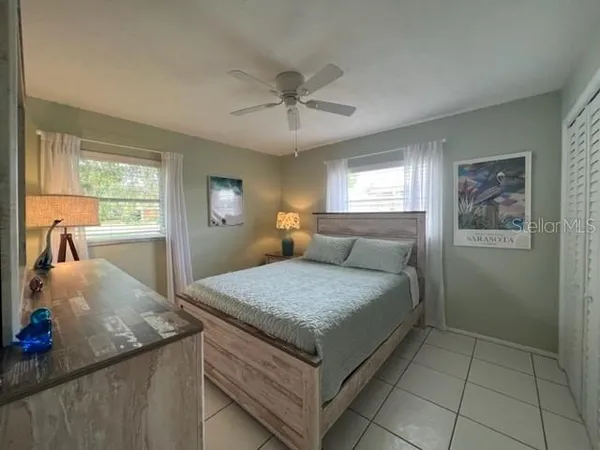 $2,995 | 7328 Curtiss Avenue, Sarasota, FL 34231