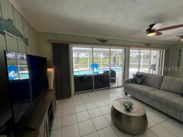 $2,995 | 7328 Curtiss Avenue, Sarasota, FL 34231