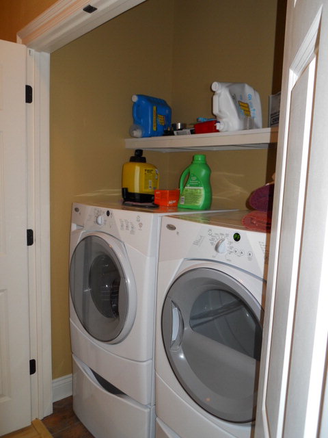 2031 B Brady Road Theriot, LA 70397 - Photo 13 of 25 Laundry Closet