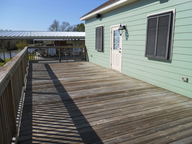 2031 B Brady Road Theriot, LA 70397 - Photo 17 of 25 Deck