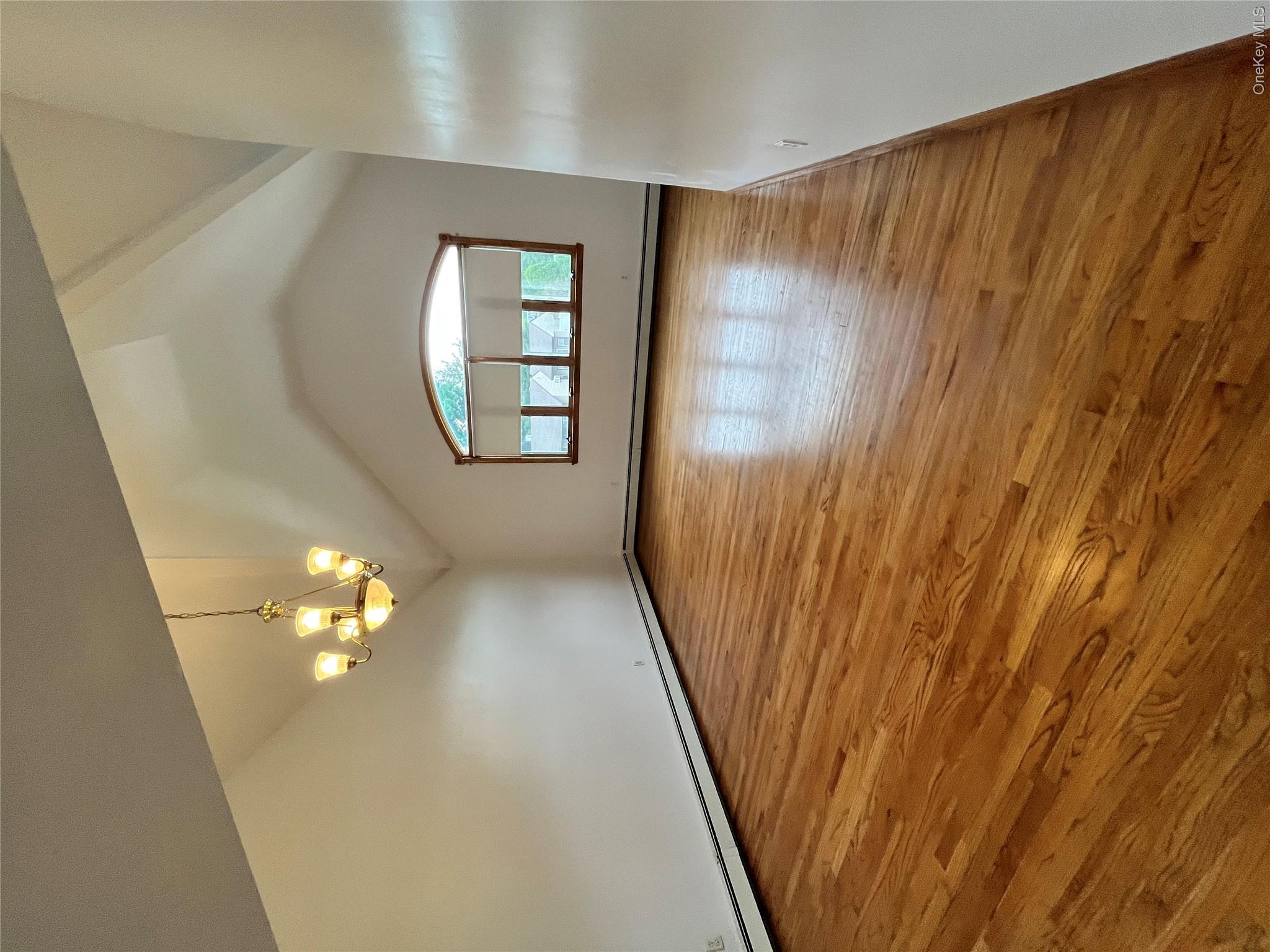 4278 Clarissa Road Bethpage, NY 11714 - Photo 6 of 9