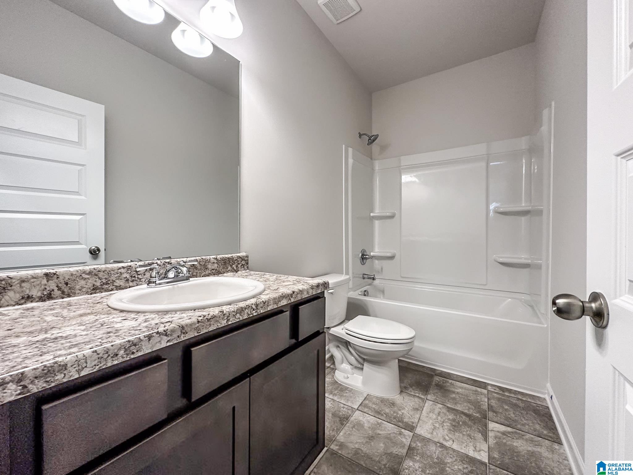 1012 Pinnacle Parkway Leeds, AL 35094 - Photo 19 of 35