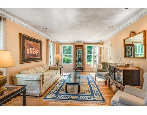 7 Redcoat Road Bedford, MA 01730 - Photo 13 of 42 Gallery Image 13