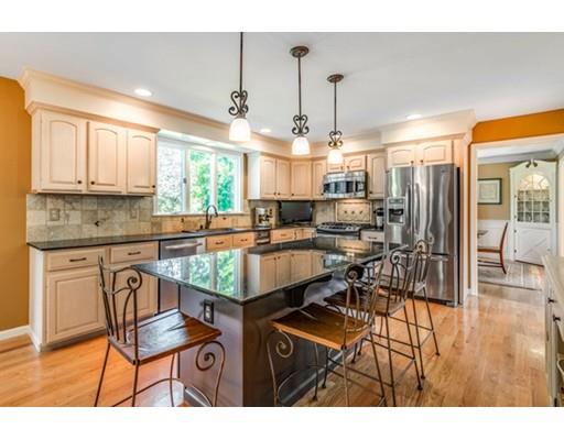 7 Redcoat Road Bedford, MA 01730 - Photo 2 of 42 Gallery Image 2