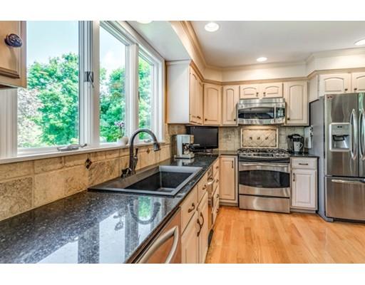 7 Redcoat Road Bedford, MA 01730 - Photo 5 of 42 Gallery Image 5