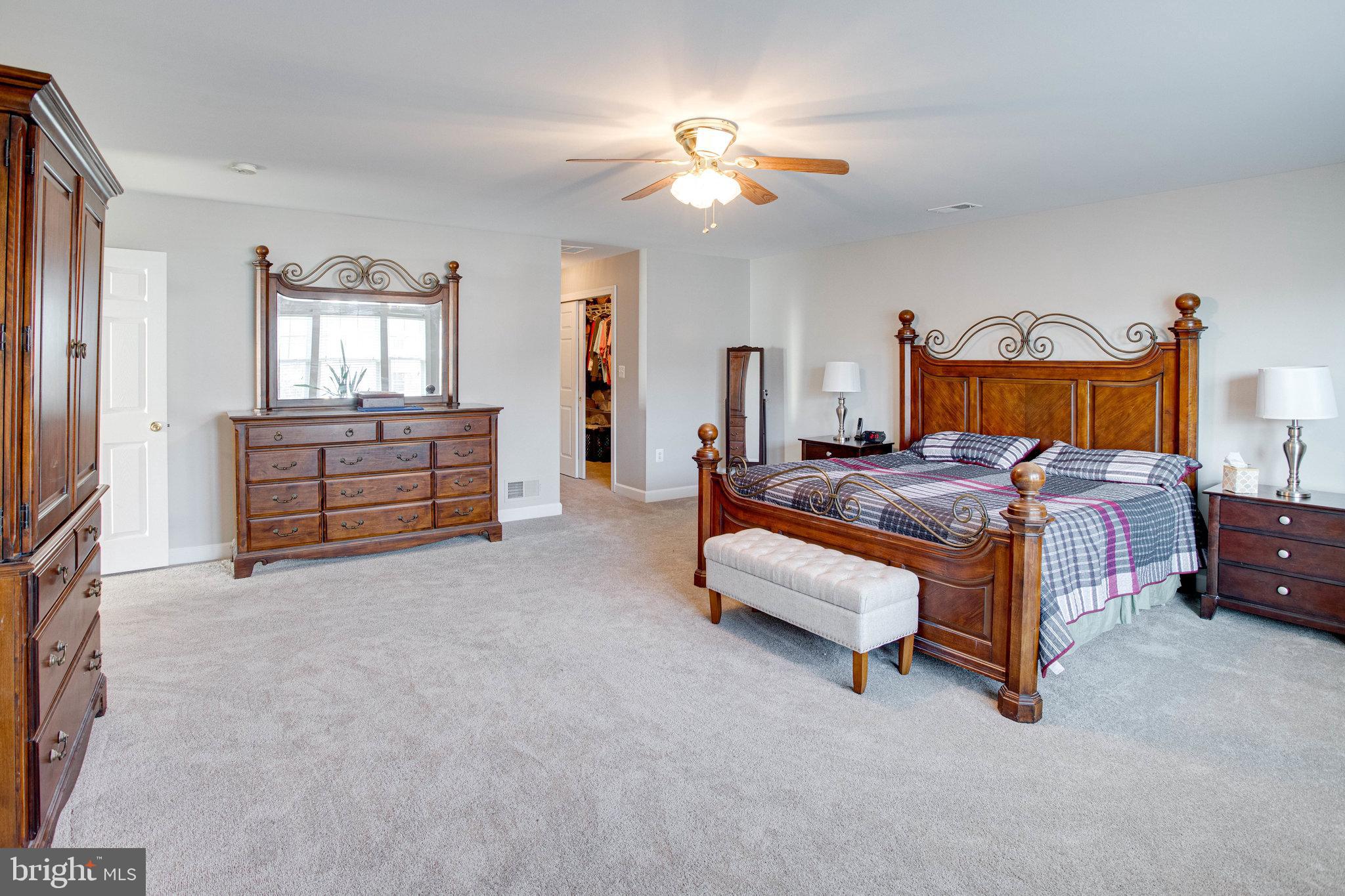 4156 Agency Loop Triangle, VA 22172 - Photo 22 of 39 Primary Bed (Upper Level)