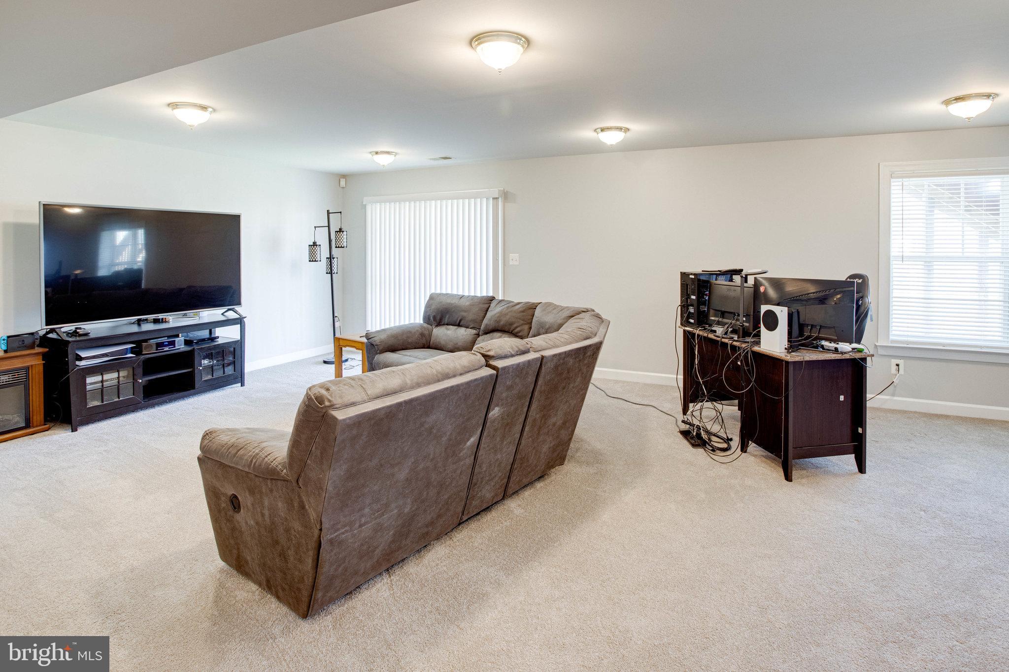 4156 Agency Loop Triangle, VA 22172 - Photo 33 of 39 Basement