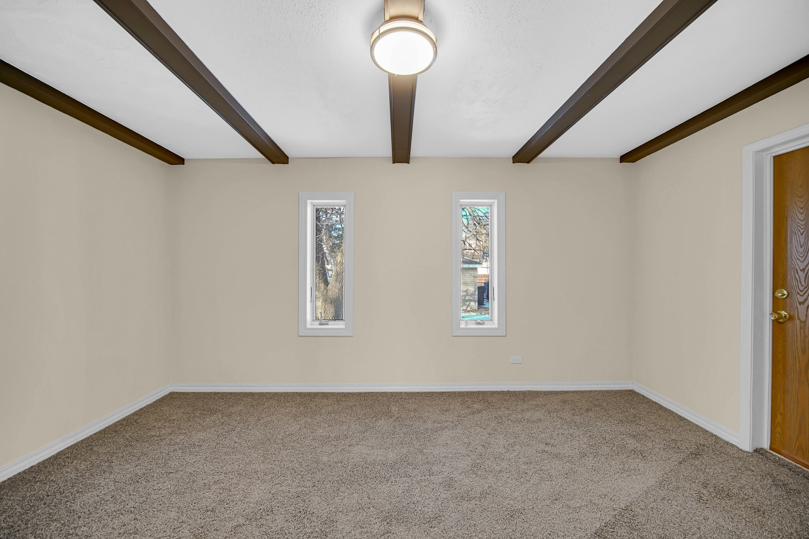 10558 South Prairie Avenue Chicago, IL 60628 - Photo 13 of 16 a view of an empty room with a window