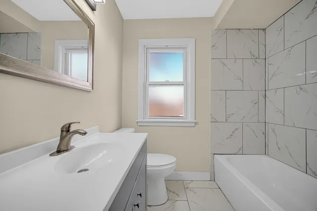 $245,000 | 10558 South Prairie Avenue, Chicago, IL 60628