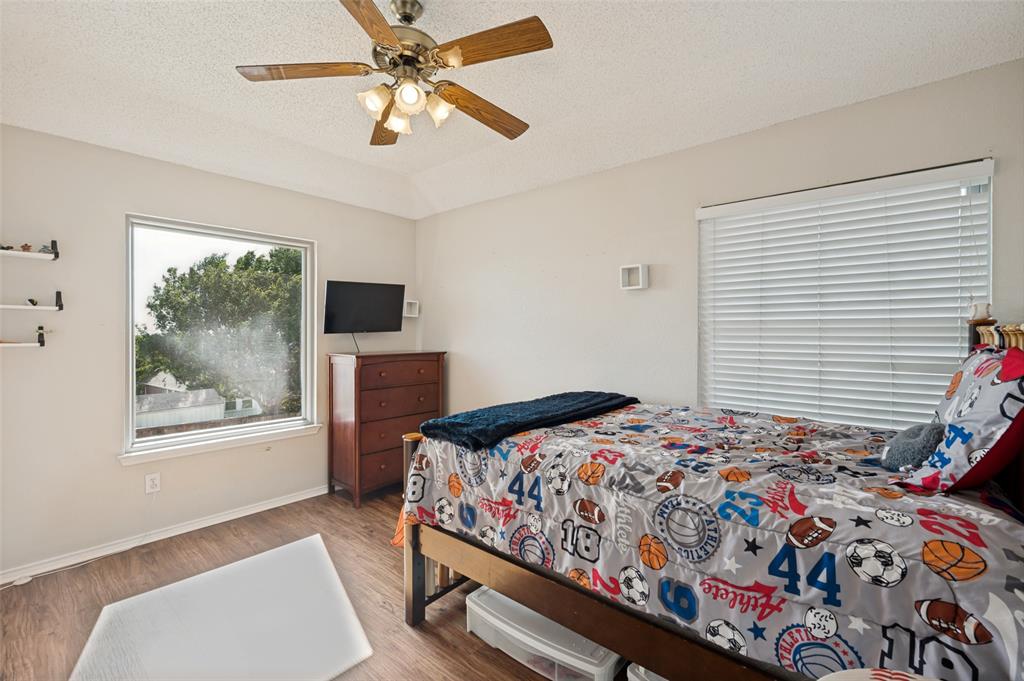 5013 Ridgecrest Drive The Colony, TX 75056 - Photo 17 of 32