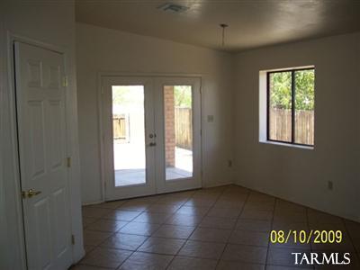2872 West Bilby Road Tucson, AZ 85746 - Photo 4 of 9 Gallery Image 4