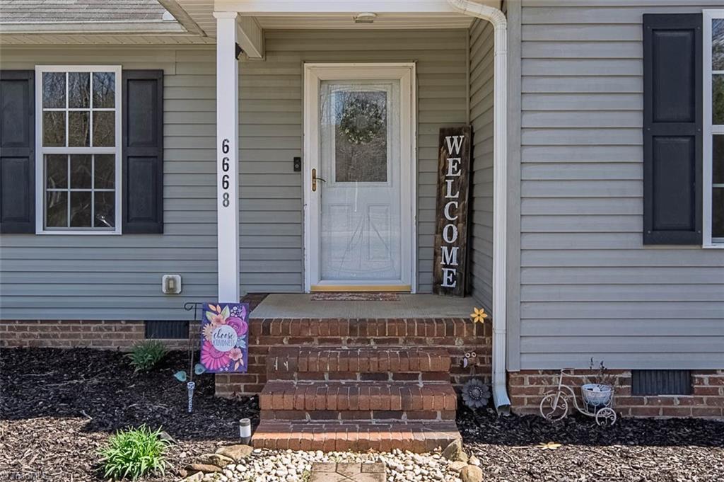 6668 Beaver Ridge Court Snow Camp, NC 27349 - Photo 4 of 38
