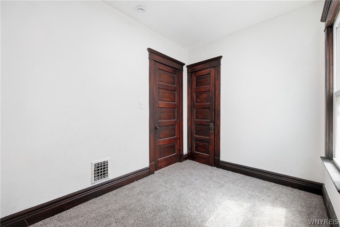 20 Garfield Street Buffalo, NY 14207 - Photo 11 of 40