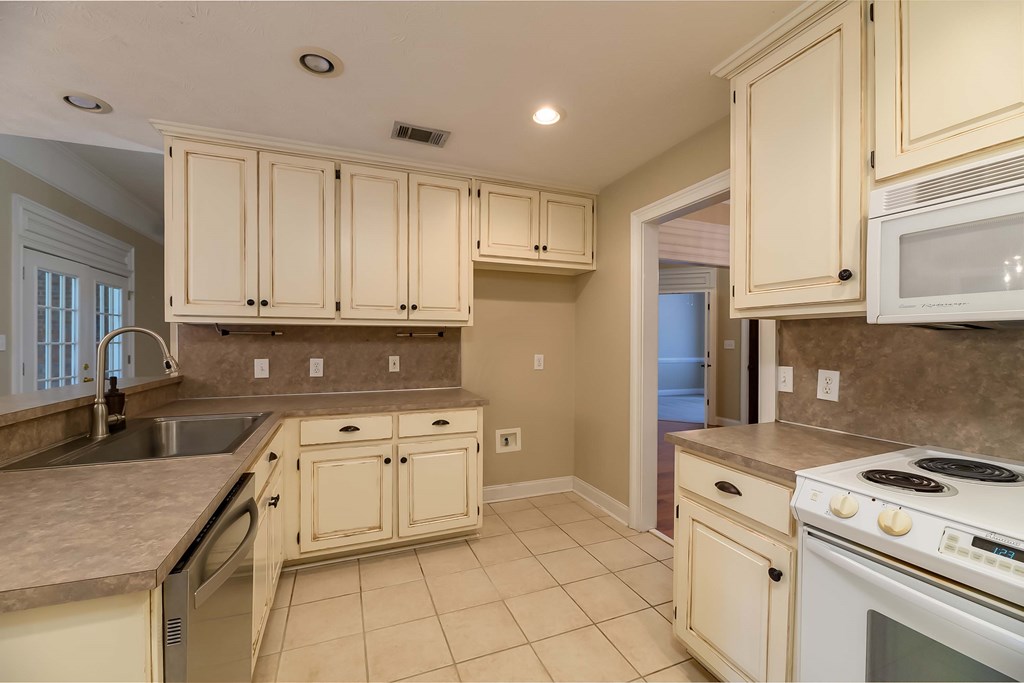 317 Ridgeway Drive Cataula, GA 31804 - Photo 18 of 29 Gallery Image 18