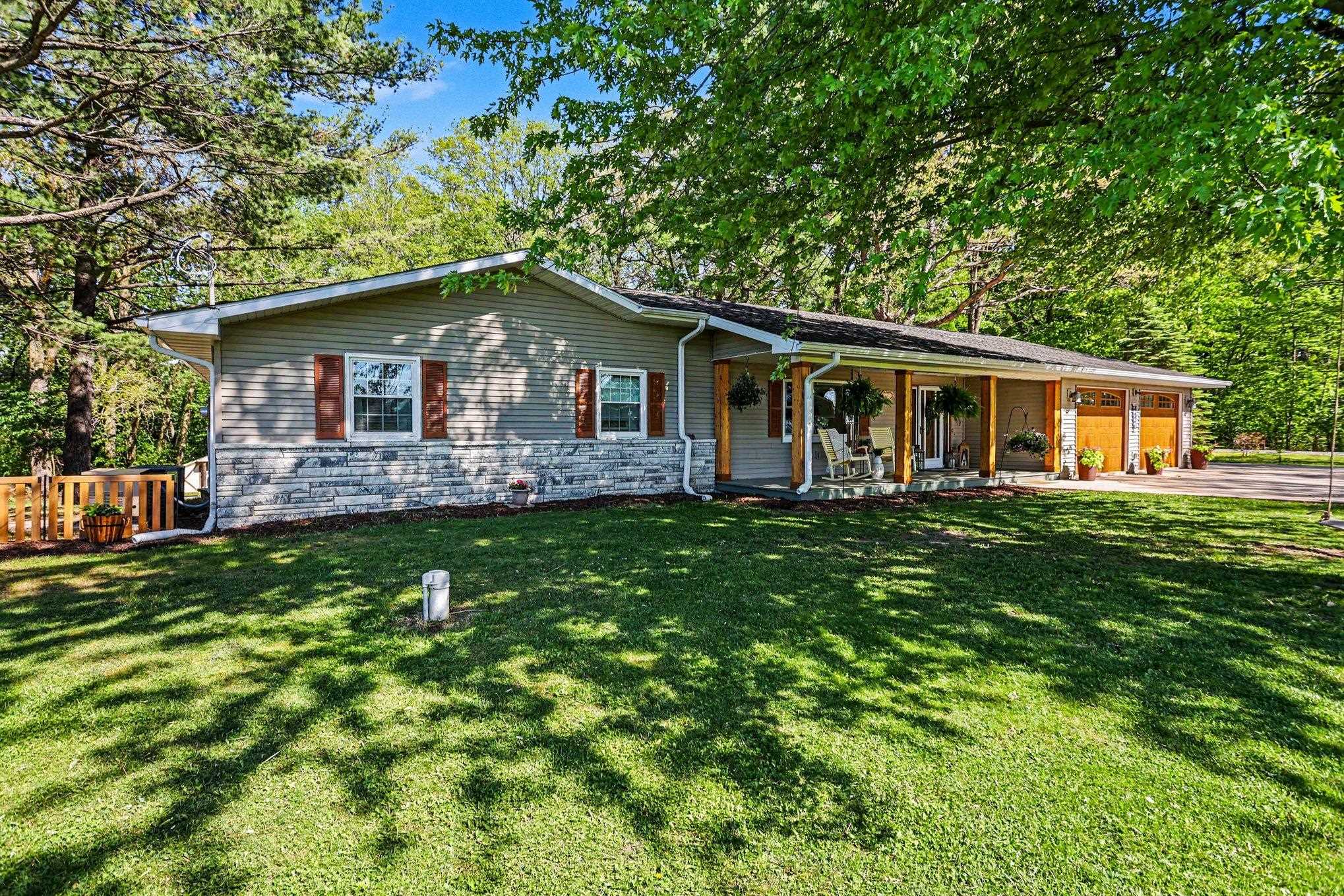341 South Lincoln Road Mount Pleasant, MI 48858 - Photo 1 of 57