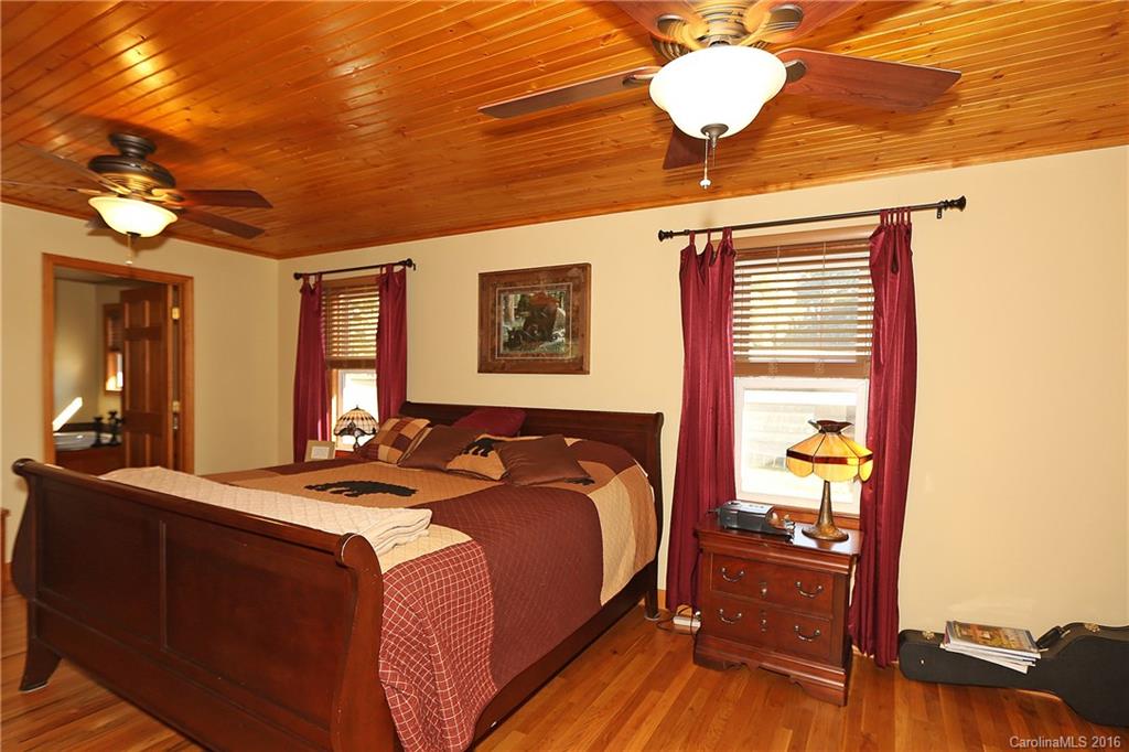 544 Orion Davis Road Waynesville, NC 28786 - Photo 11 of 21 Gallery Image 11