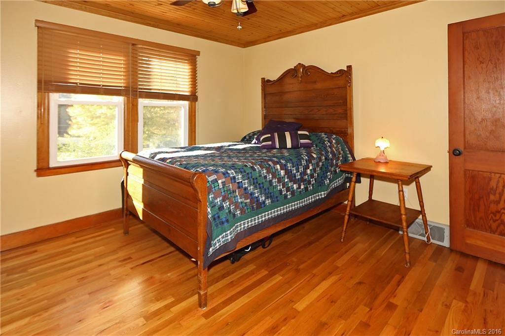 544 Orion Davis Road Waynesville, NC 28786 - Photo 18 of 21 Gallery Image 18