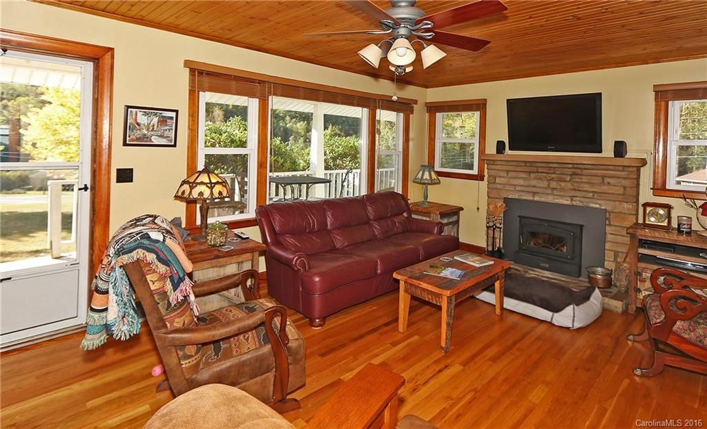 544 Orion Davis Road Waynesville, NC 28786 - Photo 9 of 21 Gallery Image 9