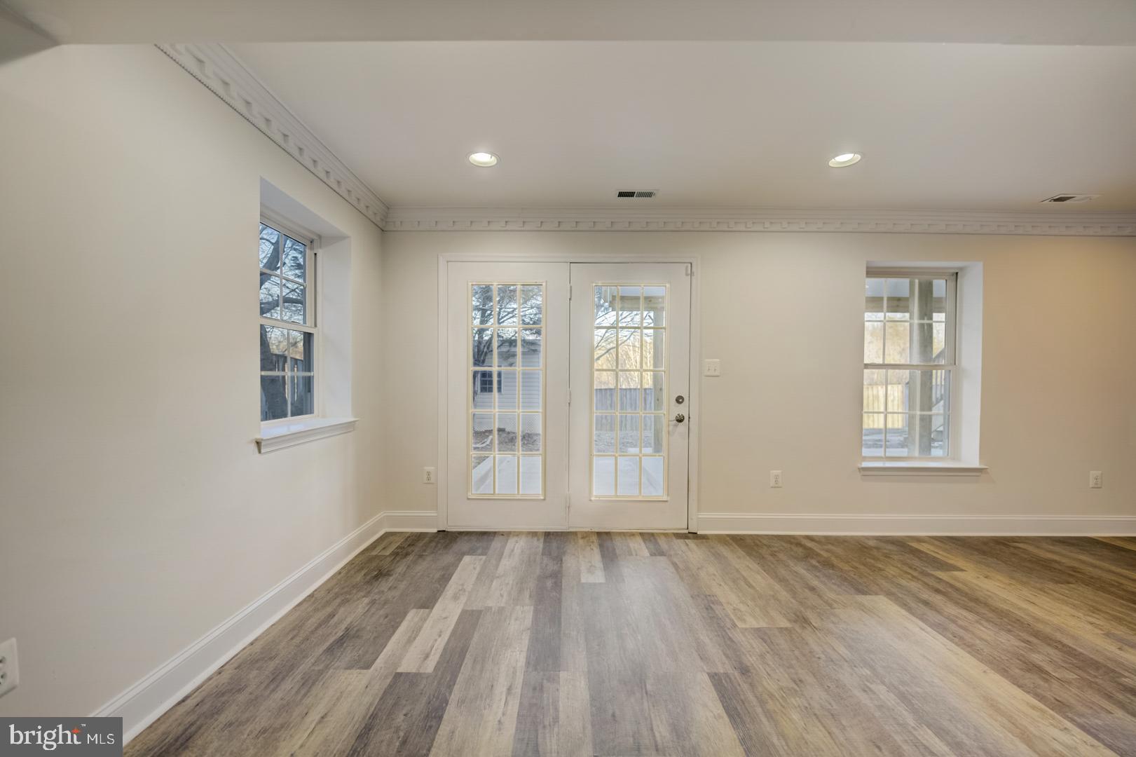 6093 Deer Ridge Trail Springfield, VA 22150 - Photo 13 of 35