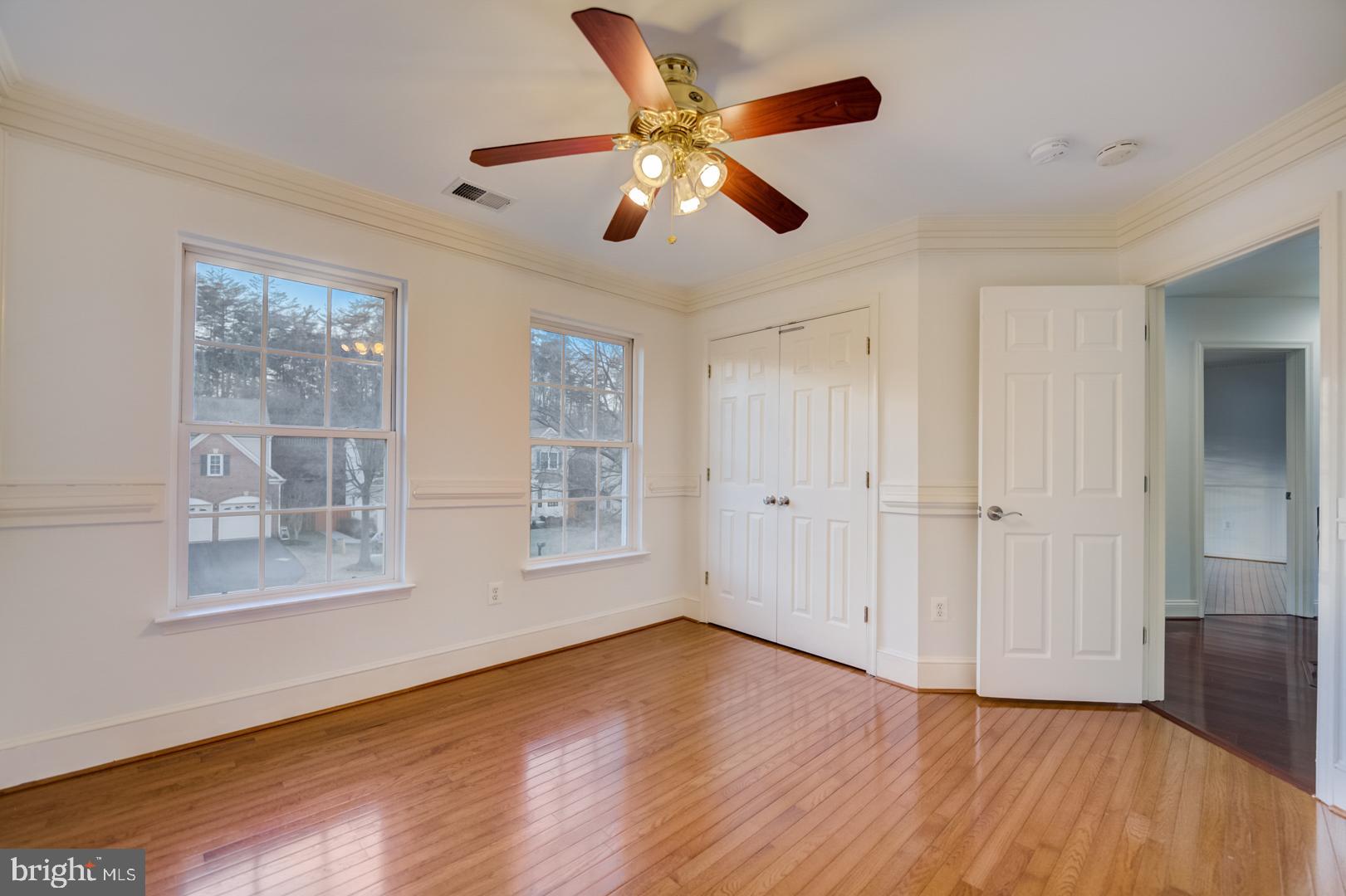 6093 Deer Ridge Trail Springfield, VA 22150 - Photo 23 of 35