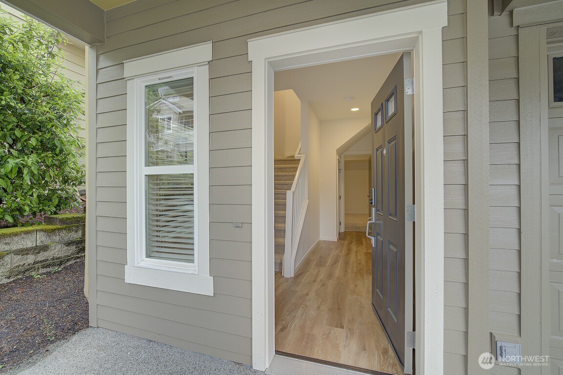 597 Alpine Ridge Place Northwest Issaquah, WA 98027 - Photo 2 of 39