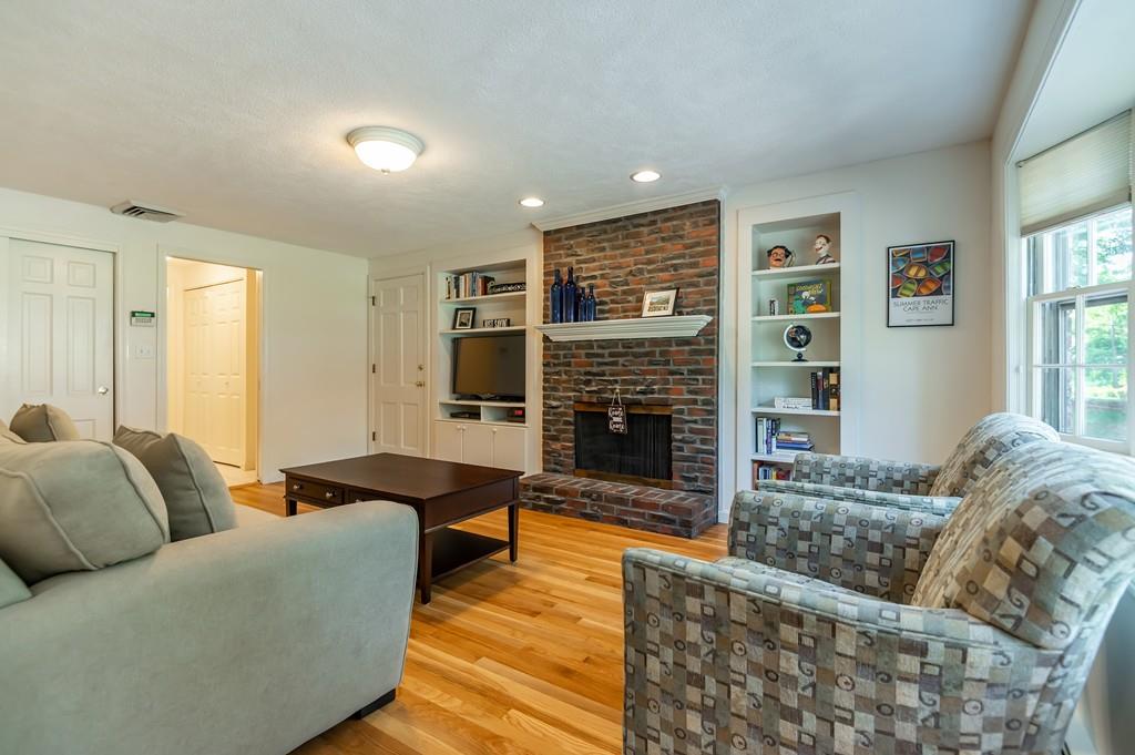 26 Hemlock Road Andover, MA 01810 - Photo 12 of 38 Gallery Image 12