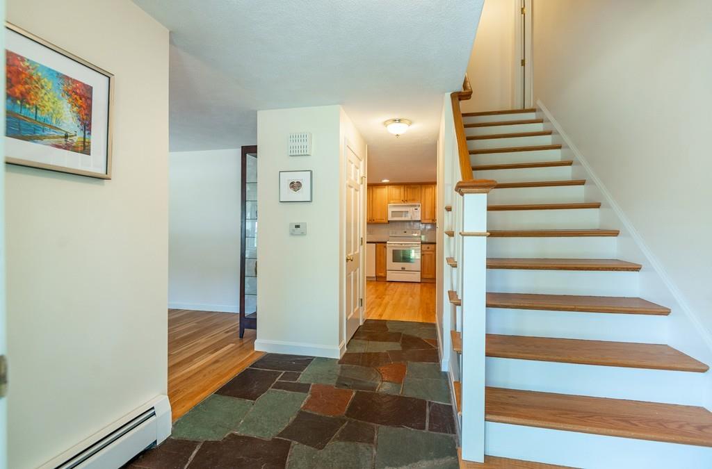 26 Hemlock Road Andover, MA 01810 - Photo 3 of 38 Gallery Image 3