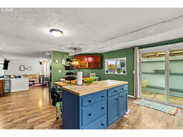 $389,900 | 5736 A Street, Springfield, OR 97478