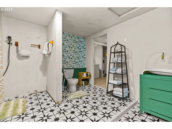 $389,900 | 5736 A Street, Springfield, OR 97478