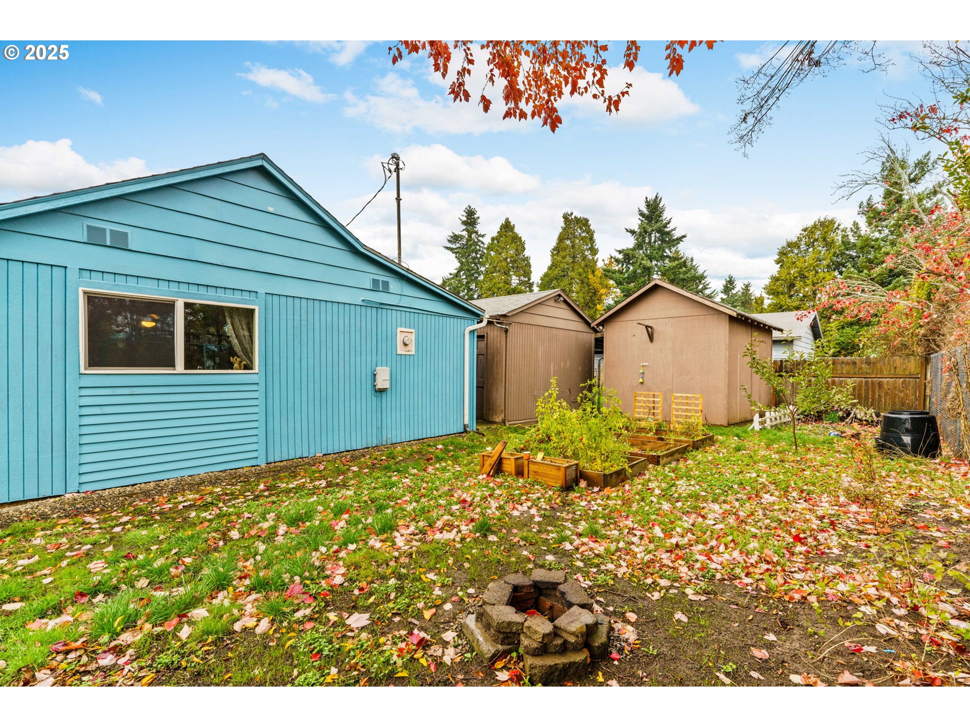 5736 A Street Springfield, OR 97478 - Photo 22 of 26 a view of a backyard