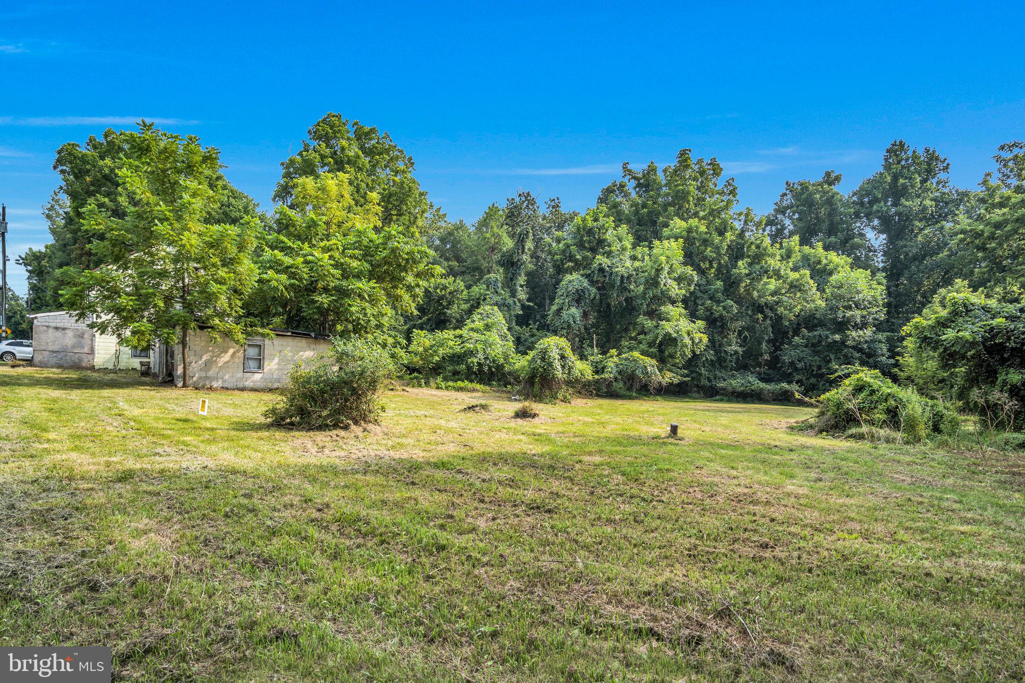 867 Pinetown Road Lewisberry, PA 17339 - Photo 3 of 18 a view of an outdoor space and swimming pool