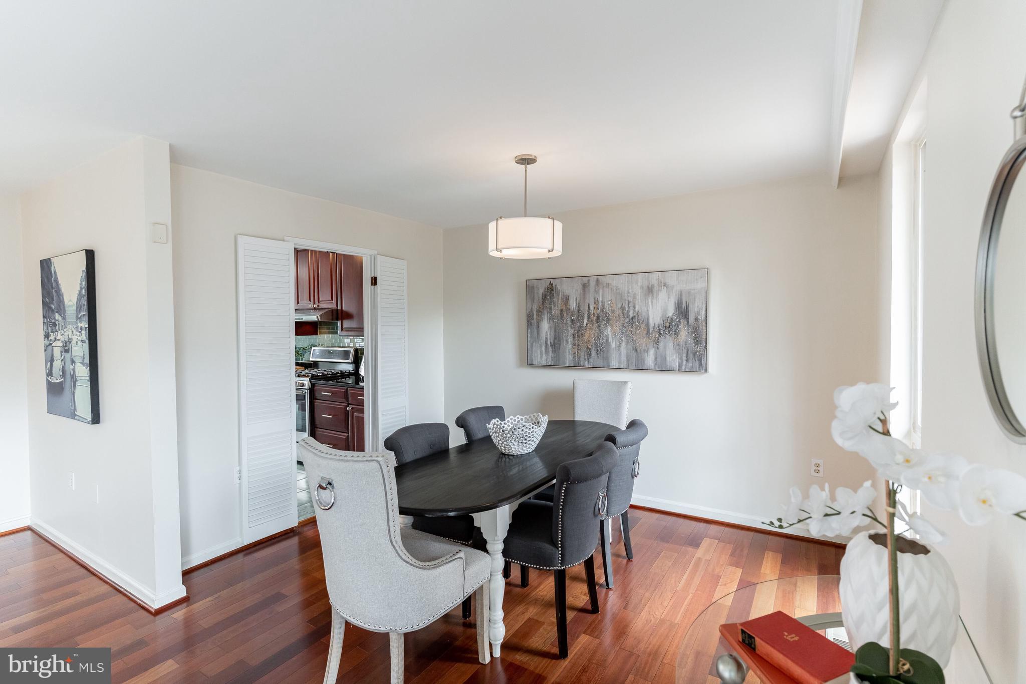 8155 Inverness Ridge Road Potomac, MD 20854 - Photo 8 of 22 Dining Room
