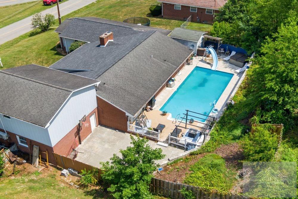 712 Mercer Road Rich Creek, VA 24147 - Photo 2 of 47 Gallery Image 2