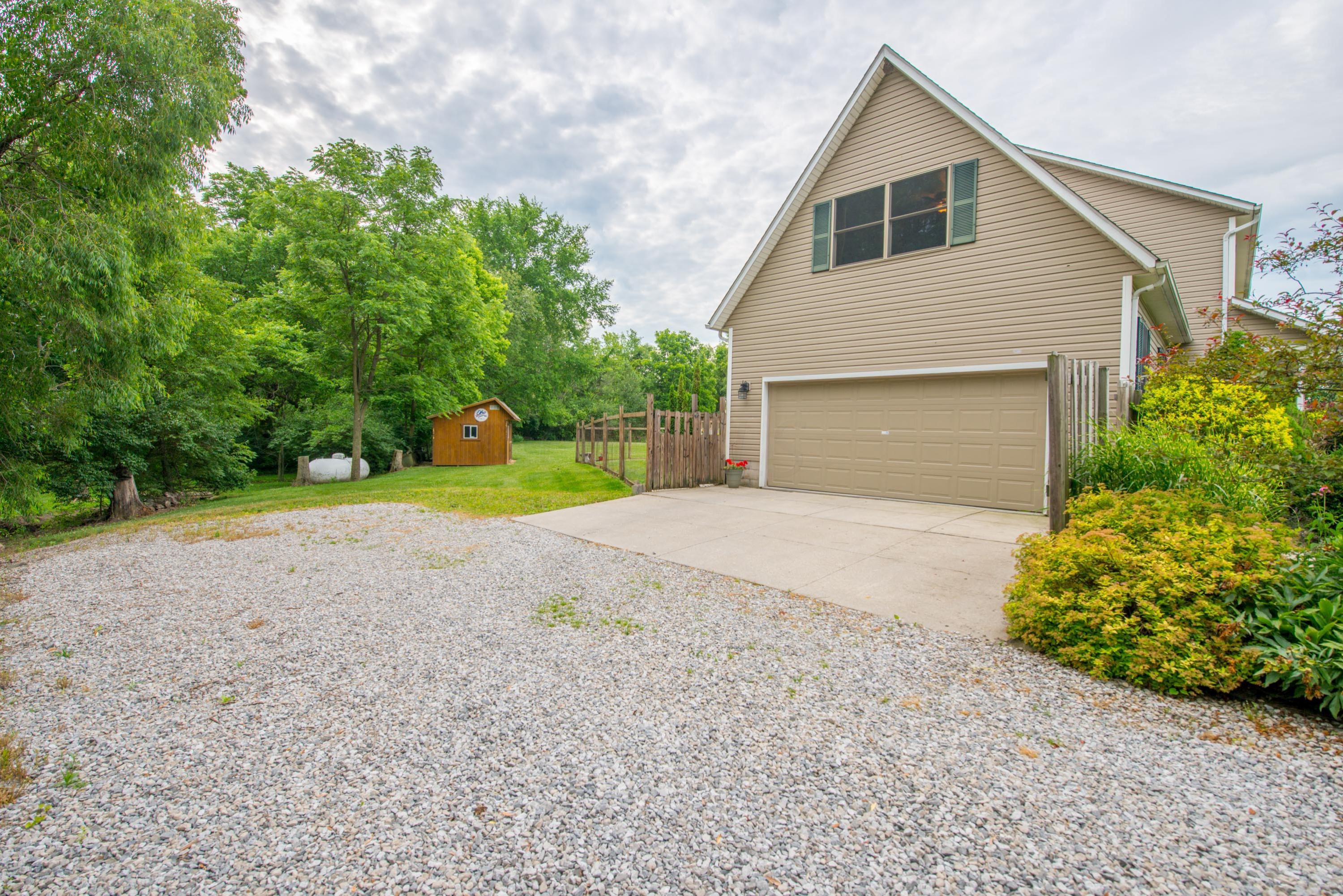 2965 Russell Road Ostrander, OH 43061 - Photo 4 of 42