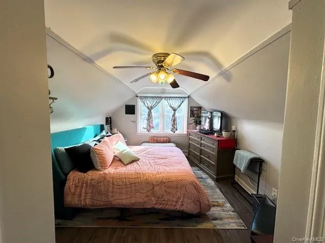 $2,200 | 244 East Hudson Street, Unit UPPR, Long Beach, NY 11561