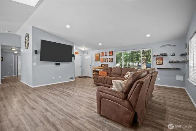 $610,000 | 18406 229th Avenue East, Orting, WA 98360