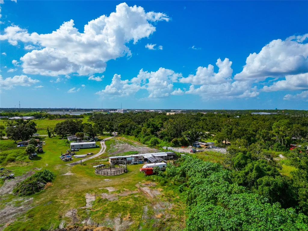 301 E Road Sarasota, FL 34240 - Photo 16 of 32 a view of a town with residential houses