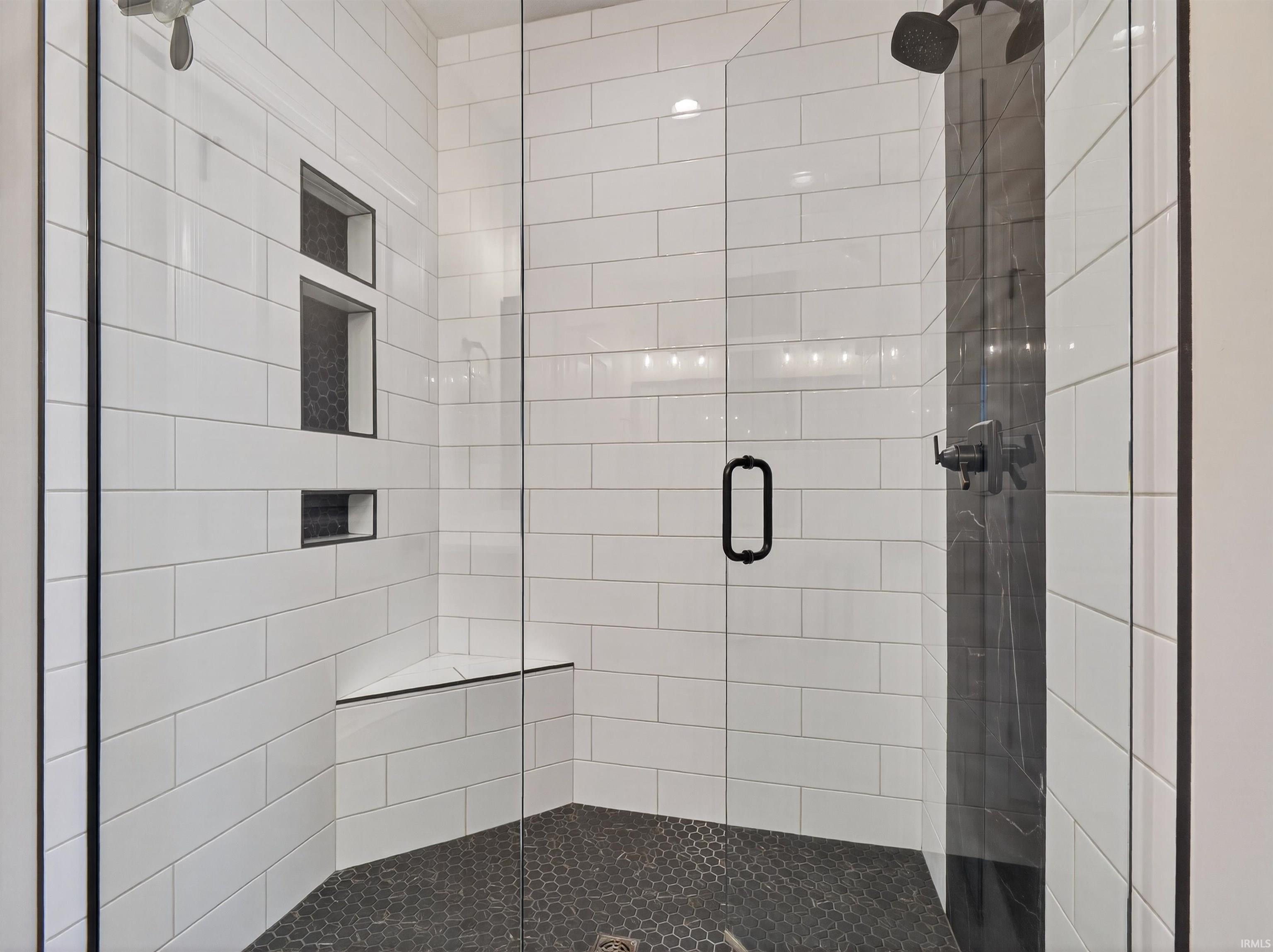 8693 Leonis Run Leo, IN 46765 - Photo 21 of 33 Gallery Image 21