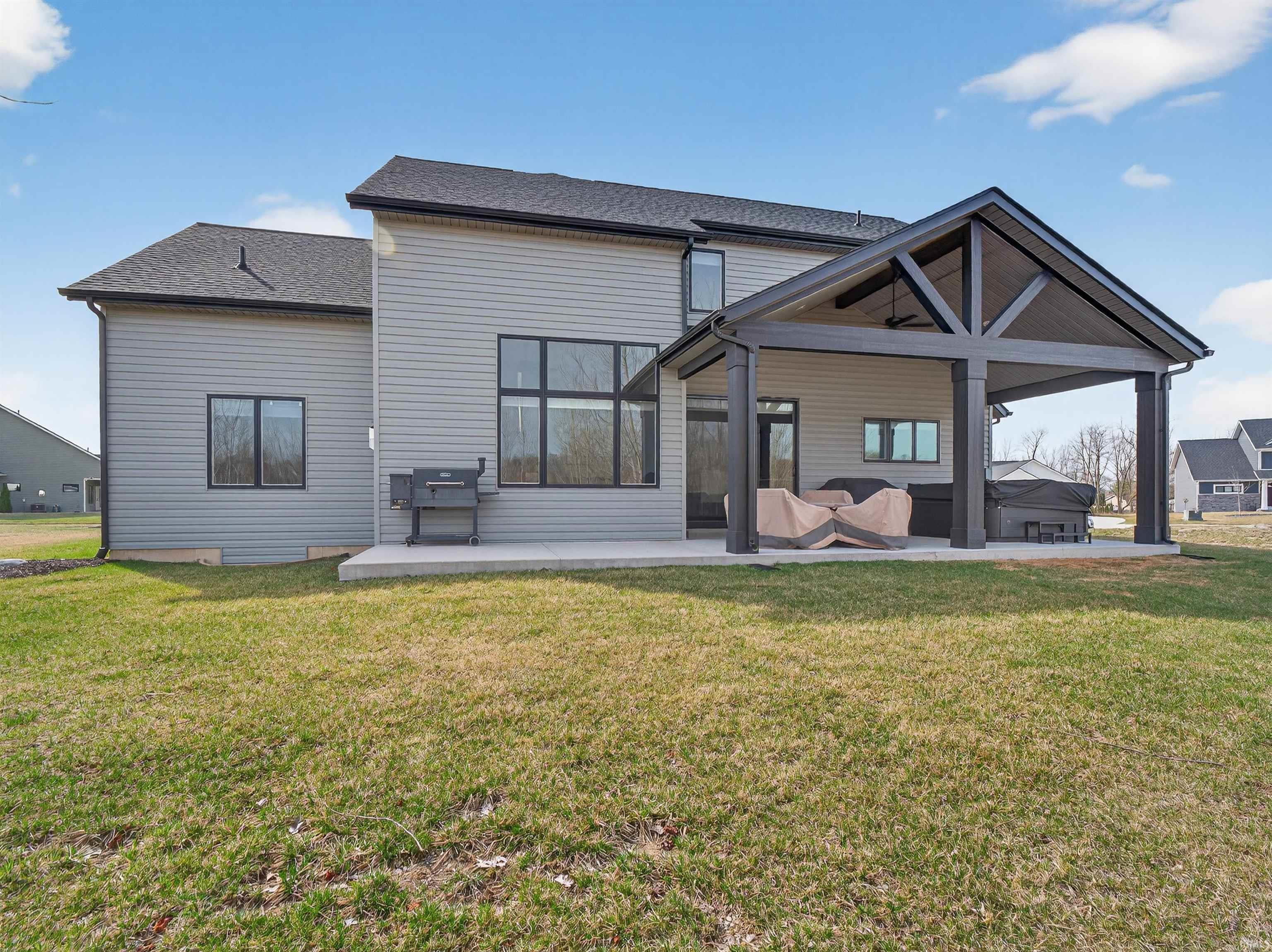 8693 Leonis Run Leo, IN 46765 - Photo 3 of 31