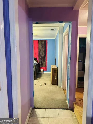 a view of utility room