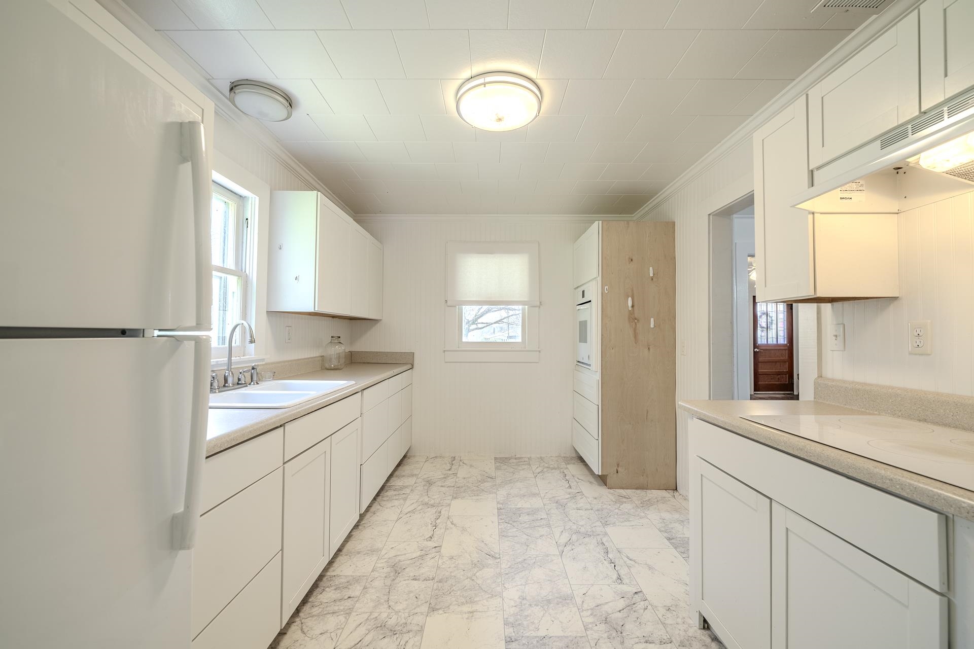 2423 Hardin Creek Road Clifton, TN 38425 - Photo 9 of 34