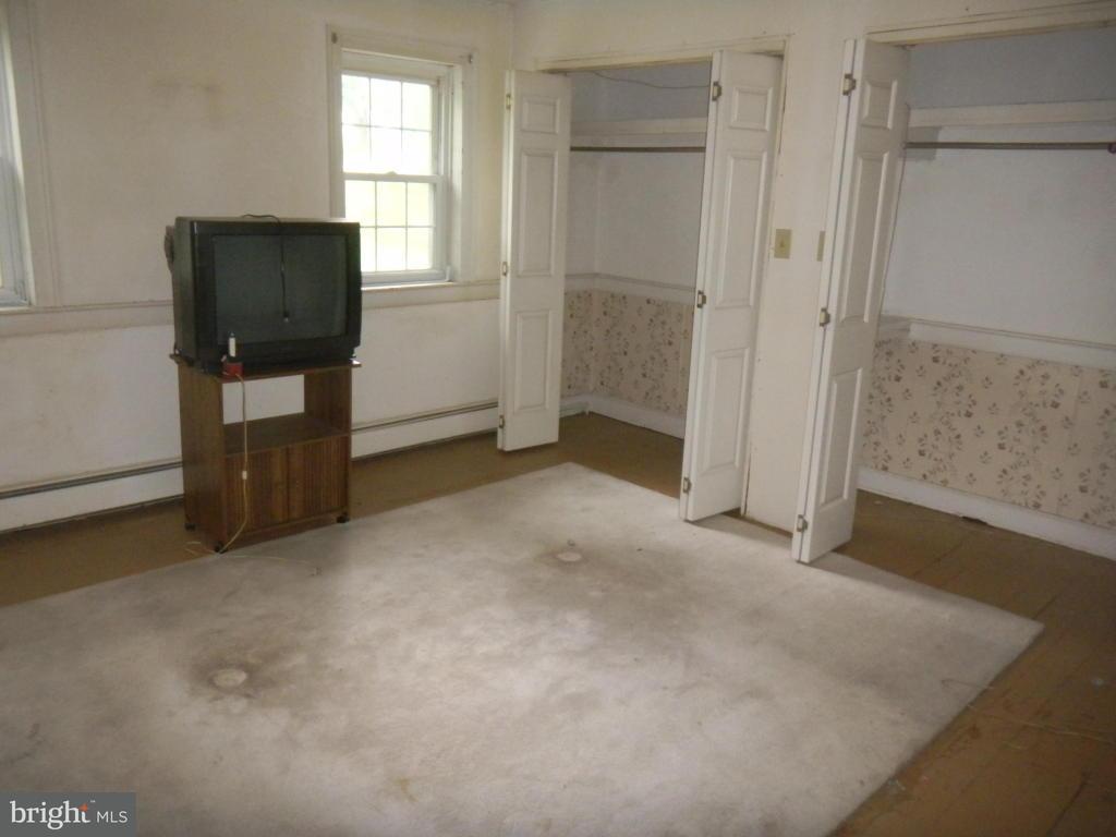 1947 Newport Road Manheim, PA 17545 - Photo 11 of 20