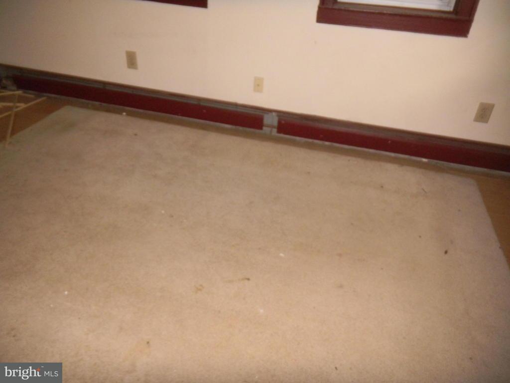 1947 Newport Road Manheim, PA 17545 - Photo 10 of 20