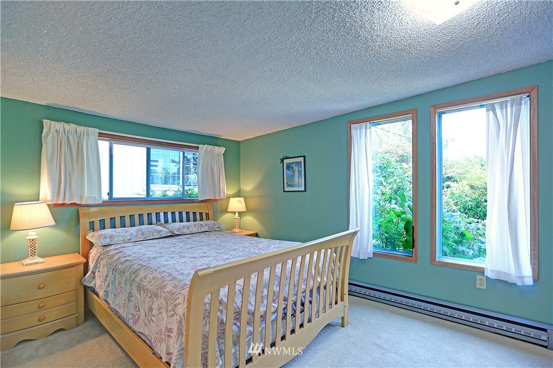 522 Maple Grove Road Camano Island, WA 98282 - Photo 11 of 20 Gallery Image 11