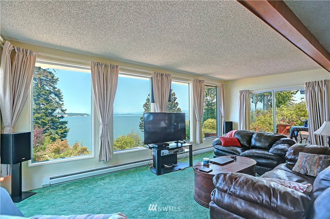 522 Maple Grove Road Camano Island, WA 98282 - Photo 5 of 20 Gallery Image 5