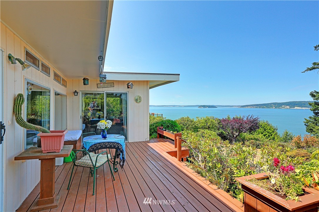 522 Maple Grove Road Camano Island, WA 98282 - Photo 10 of 20 Gallery Image 10