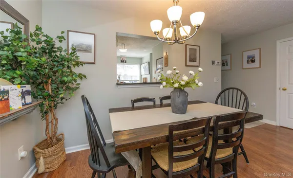 $3,000 | 3 Evergreen Way, Pawling, NY 12564